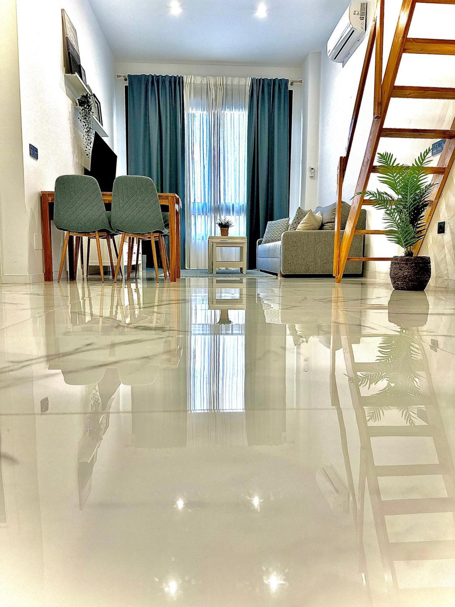 Mark Suite B8 ฟูเอนฮิโรลา ภายนอก รูปภาพ